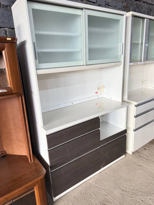 キッチン収納棚（ホワイト×ダークブラウン / H198×W89.5×D48cm） Kitchen Cabinet – White & Dark Brown (H198×W89.5×D48cm)